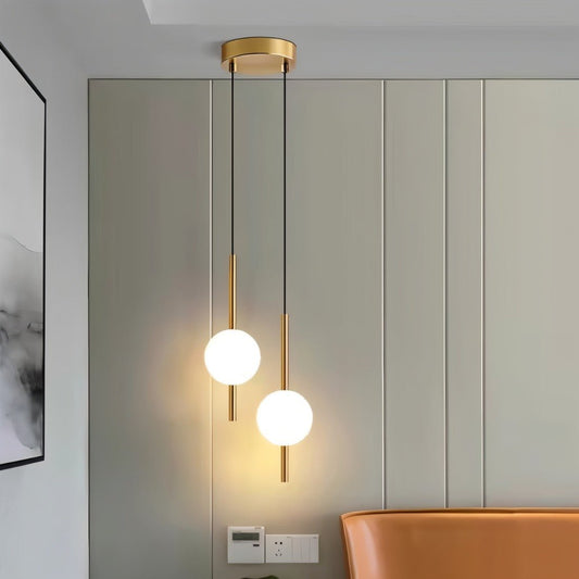 AcryLuma: Lámpara colgante de bola nórdica de acrílico y metal – para dormitorio y comedor