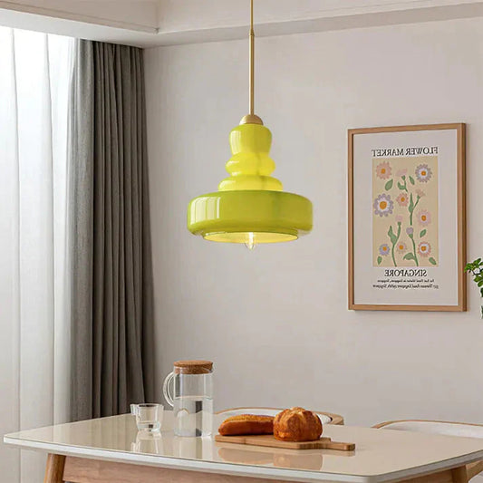 Bauvelle: Lámpara colgante de vidrio y latón en forma de calabaza – para espacios de diseño elegantes