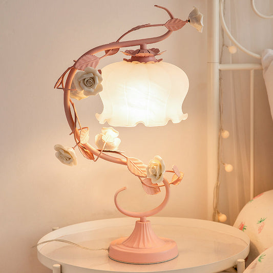 Fleuréa: Lámpara de rosas romántica bajo vidrio – Lámpara decorativa elegante para dormitorio y sala de estar
