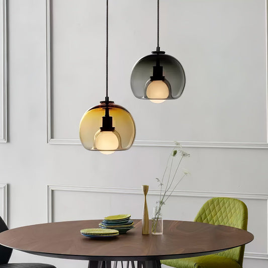 Glasera: Lámpara colgante de vidrio y metal con diseño minimalista – para espacios modernos