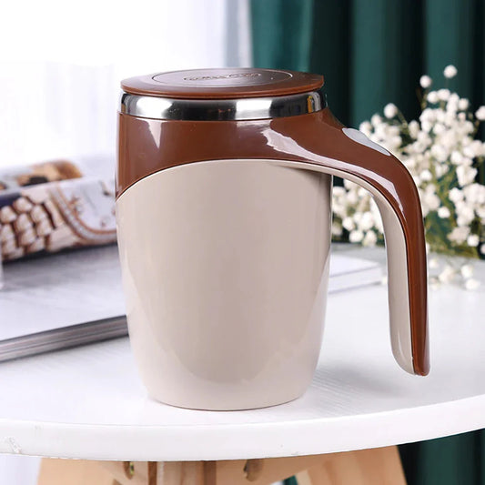 SpinSip™ – Taza de café automezcladora