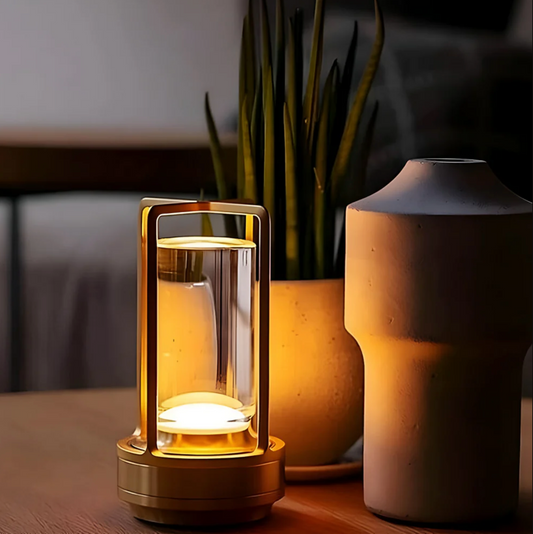LichtEleganz: Lámpara de Mesa LED Inalámbrica – Regulable, Recargable y Diseño Elegante