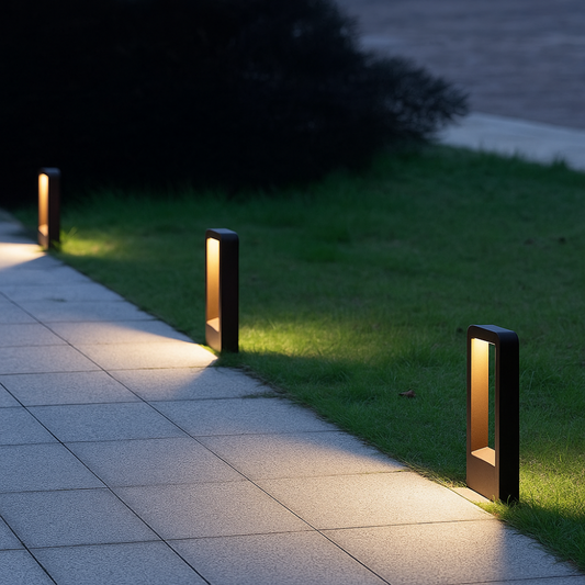 LumaPath: Lámpara de jardín elegante con aluminio negro mate y iluminación LED uniforme – para exteriores