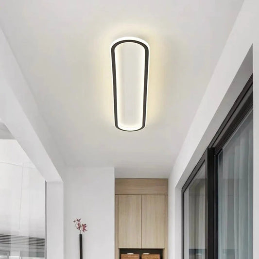 LumiCorr: Lámpara de techo LED estrecha con un diseño moderno y luz uniforme – para pasillos y áreas de estar