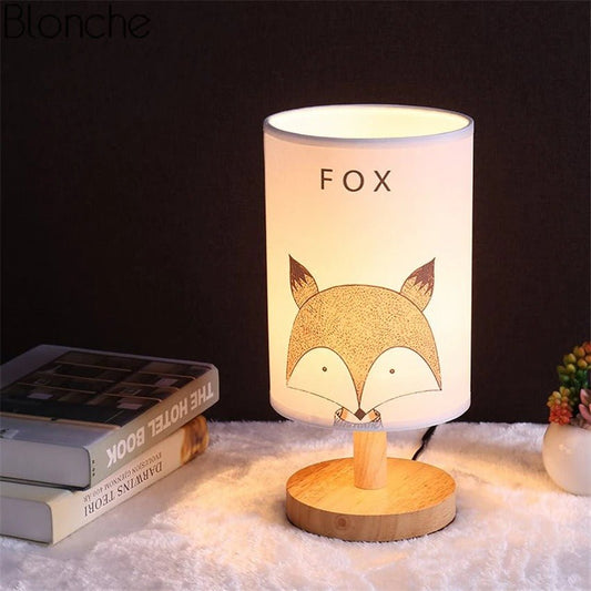 LumiTier: Lámpara de mesa con base de madera y motivo animal – Luz decorativa para habitaciones infantiles y salas de estar