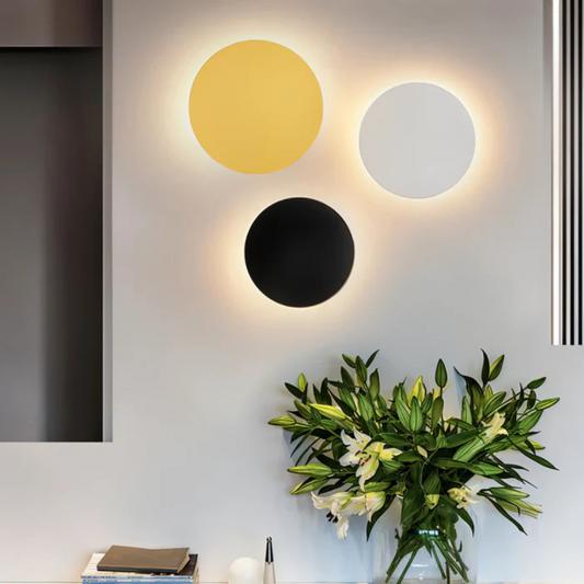LumoLite: Lámpara de pared LED redonda de hierro con luz cálida y diseño moderno – para salón y dormitorio