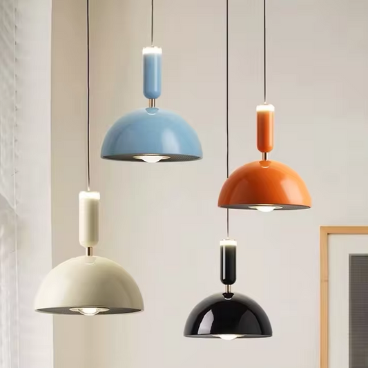 Macarona: Lámpara colgante LED de aluminio y acrílico en forma de macarón – para espacios modernos y juguetones
