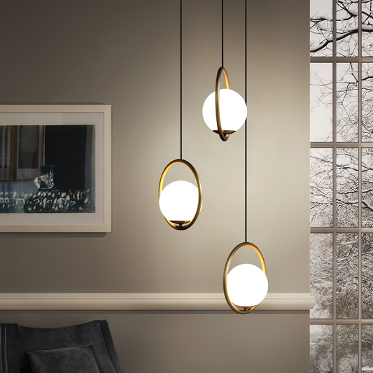 Milora: Lámpara colgante de vidrio y metal con silueta esbelta – para interiores modernos