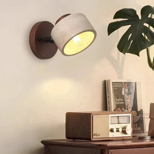 NordCyl: Lámpara de pared LED minimalista en blanco cálido de piedra travertino y madera – decorativa para pasillos y salas de estar