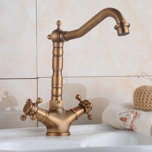 RetroFlow: Grifo de lavabo vintage de diseño antiguo – Grifo elegante para baños nostálgicos