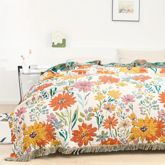 Wildblüte: Manta de algodón con diseño jacquard de flores y calidad transpirable – para cama y sala de estar