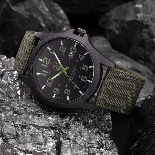 Reloj Táctico para Hombre AdventureTime – Impermeable y Resistente a Golpes con LED